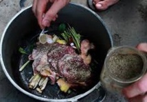 Après le chien, le chat, plat pour gourmets au Vietnam