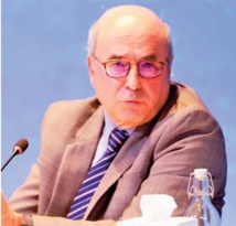 Larabi Jaidi : Une croissance verte n 'est pas uniquement une aspiration mais un impératif Larabi Jaidi : Une croissance verte n 'est pas uniquement une aspiration mais un impératif