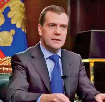 Dimitri Medvedev : Moscou accélère la production des armes les plus puissantes