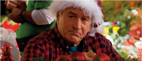 Une cambrioleuse arrêtée sous le sapin de Noël de Robert De Niro Une cambrioleuse arrêtée sous le sapin de Noël de Robert De Niro