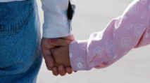 L’enlèvement de l’enfant mineur par son parent Que dit la loi? Comment agir ? L’enlèvement de l’enfant mineur par son parent Que dit la loi? Comment agir ?