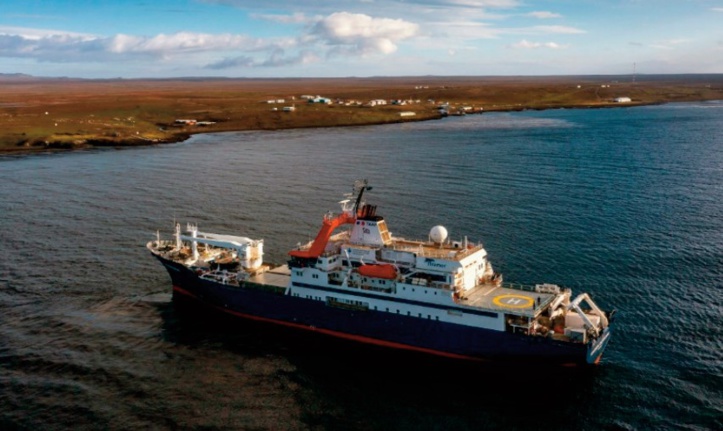 Dans les terres australes, une pratique particulière de la médecine Dans les terres australes, une pratique particulière de la médecine