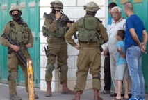 Les faux paons israéliens et les petits coquelicots rouges palestiniens Les faux paons israéliens et les petits coquelicots rouges palestiniens