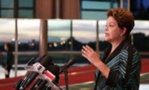 Duel acharné au Brésil entre Rousseff et Neves Duel acharné au Brésil entre Rousseff et Neves