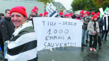 Les difficultés économiques s'aggravent pour les Grecs Les difficultés économiques s'aggravent pour les Grecs