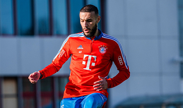 Mazraoui devrait reprendre l'entraînement collectif mercredi Mazraoui devrait reprendre l'entraînement collectif mercredi