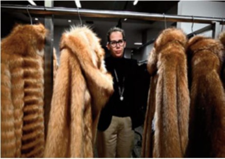 En Grèce, la guerre en Ukraine fait plonger l'industrie de la fourrure En Grèce, la guerre en Ukraine fait plonger l'industrie de la fourrure