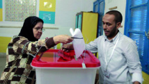 Les Tunisiens aux urnes pour des législatives cruciales Les Tunisiens aux urnes pour des législatives cruciales