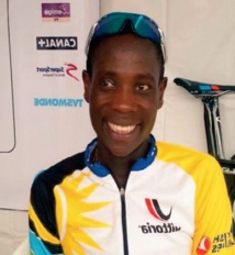 Jean Bosco Nsengimana. La route semée d'embûches d'un cycliste rwandais vers les sommets Jean Bosco Nsengimana. La route semée d'embûches d'un cycliste rwandais vers les sommets