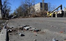 Violents tirs d'artillerie à Donetsk en Ukraine Violents tirs d'artillerie à Donetsk en Ukraine