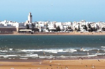 ​De jeunes volontaires marchent à Essaouira pour l’enfance et l’avenir