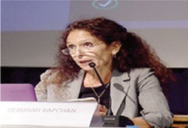 Rencontre avec Deborah Kapchan, auteure d'une anthologie de la poésie marocaine contemporaine Rencontre avec Deborah Kapchan, auteure d'une anthologie de la poésie marocaine contemporaine