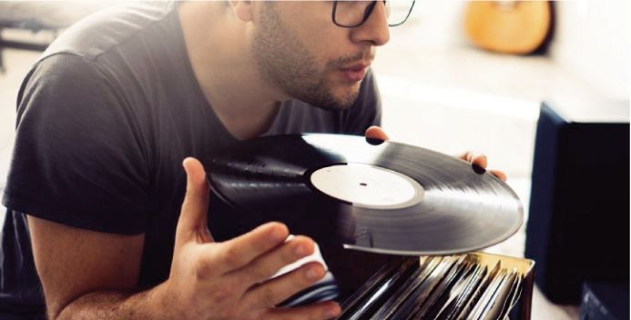 Nostalgie, son, esthétique, le vinyle a tout pour plaire