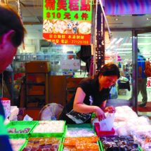 Un faible nombre de Hongkongais se sentent chinois Un faible nombre de Hongkongais se sentent chinois