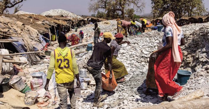 Au Sénégal, les orpailleurs à la conquête de l'Est Au Sénégal, les orpailleurs à la conquête de l'Est