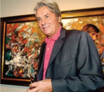 Une collection d'œuvres d'art d'Alain Delon aux enchères Une collection d'œuvres d'art d'Alain Delon aux enchères