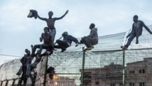Une trentaine d’immigrants clandestins entrent de force à Mellilia Une trentaine d’immigrants clandestins entrent de force à Mellilia