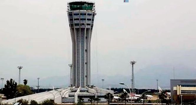 Ciel d’Alger. Ciel de tous les dangers Ciel d’Alger. Ciel de tous les dangers