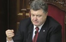 Le président Porochenko appelle Moscou à retirer ses troupes Le président Porochenko appelle Moscou à retirer ses troupes