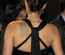 Angelina Jolie : "Mes enfants me réclament déjà des tatouages"