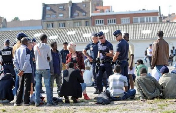 Le Maroc se laissera-t-il tenter par les subsides de l’UE pour se transformer en pays d’accueil des migrants expulsés d’Europe ? Le Maroc se laissera-t-il tenter par les subsides de l’UE pour se transformer en pays d’accueil des migrants expulsés d’Europe ?