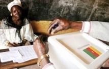 Les dérives de la démocratie à la camerounaise Les dérives de la démocratie à la camerounaise