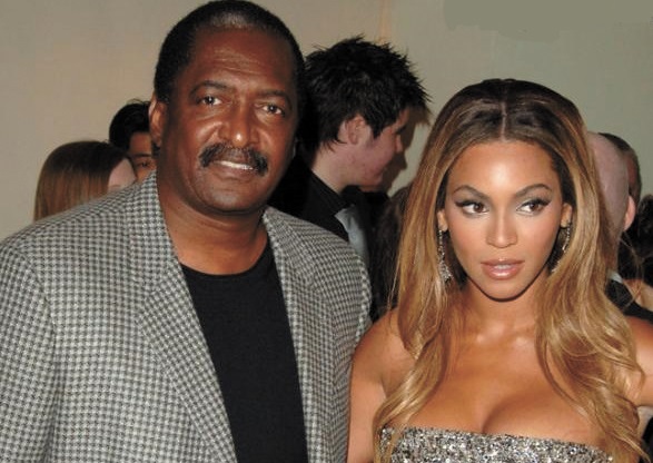 Le père de Beyoncé est fauché, il vend des affaires de la star