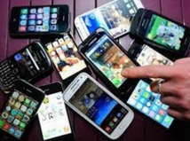 Après le boom du mobile, l'espoir des objets connectés Après le boom du mobile, l'espoir des objets connectés