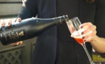 Travailler trop peut conduire à boire trop d'alcool Travailler trop peut conduire à boire trop d'alcool