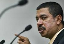 Le convoi du Premier ministre yéménite essuie des tirs de miliciens Le convoi du Premier ministre yéménite essuie des tirs de miliciens