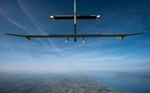 Solar Impulse décollera fin février d’Abou Dhabi pour un tour du monde