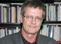 Pascal Boniface : On ne luttera efficacement contre l'antisémitisme que si on lutte avec la même vigueur contre le racisme anti-arabe Pascal Boniface : On ne luttera efficacement contre l'antisémitisme que si on lutte avec la même vigueur contre le racisme anti-arabe