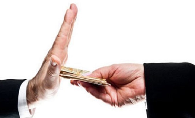 ​Le gouvernement traîne le pas en matière de lutte anticorruption
