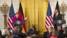 Angela Merkel défend un plan de paix franco-allemand à Washington Angela Merkel défend un plan de paix franco-allemand à Washington