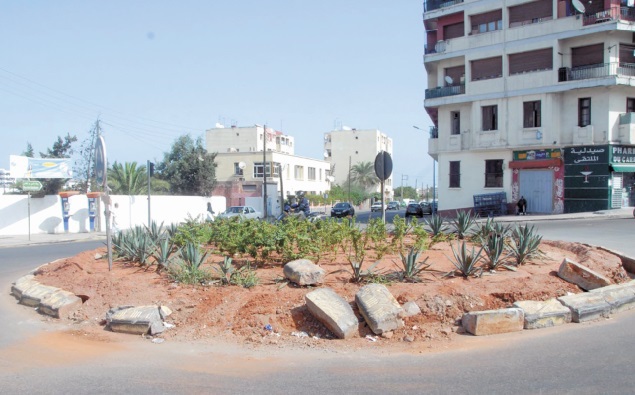 En plein Casa, un rond-point à hauts risques En plein Casa, un rond-point à hauts risques