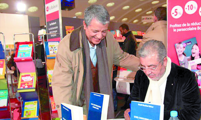 XXIème Salon du livre : Khalil Hachimi Idrissi signe «Une conversation marocaine»