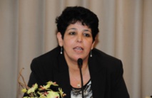 Najat Razi, ex-présidente de l’Association marocaine pour les droits des femmes et membre du Collectif Printemps de la dignité Najat Razi, ex-présidente de l’Association marocaine pour les droits des femmes et membre du Collectif Printemps de la dignité