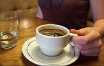 Boire du café pourrait réduire le risque de sclérose en plaques Boire du café pourrait réduire le risque de sclérose en plaques