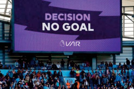 La diffusion en direct des décisions de la VAR à l'étude La diffusion en direct des décisions de la VAR à l'étude