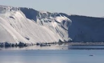 Des masses d’eau chaude pénètrent par des canaux sous le glacier Totten Des masses d’eau chaude pénètrent par des canaux sous le glacier Totten