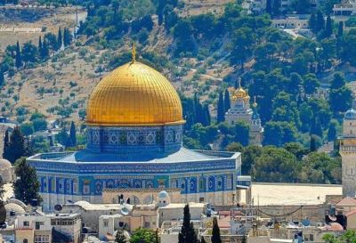 D'importantes quantités d’aides humanitaires d'urgence distribuées à Al-Qods Acharif