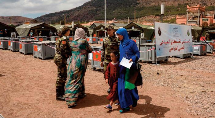 Séisme d'Al Haouz Face à l’épreuve douloureuse, la symbiose entre le Trône et le Peuple