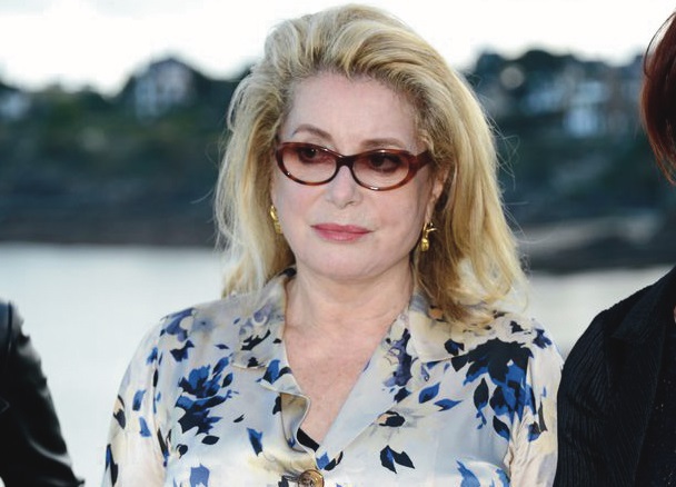 Catherine Deneuve  déteste les selfies Catherine Deneuve  déteste les selfies