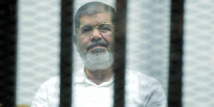 Mohamed Morsi et une centaine d'autres accusés condamnés à mort Mohamed Morsi et une centaine d'autres accusés condamnés à mort
