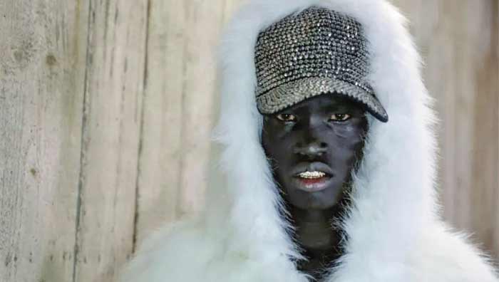 Mamuor Majeng, d'enfant soldat à enfant chéri de la mode Mamuor Majeng, d'enfant soldat à enfant chéri de la mode