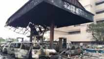 Le Ghana durement frappé par les intempéries et un incendie meurtrier d'une station-service à Accra Le Ghana durement frappé par les intempéries et un incendie meurtrier d'une station-service à Accra