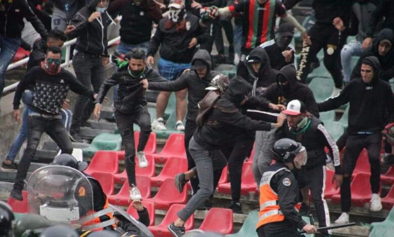 Interpellation à Kénitra de 15 individus pour leur implication présumée dans des actes de hooliganisme Interpellation à Kénitra de 15 individus pour leur implication présumée dans des actes de hooliganisme