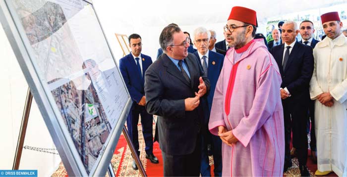 SM le Roi pose la première pierre d’un Centre médical de proximité à Casablanca et lance la 2ème phase du programme des Unités médicales mobiles connectées