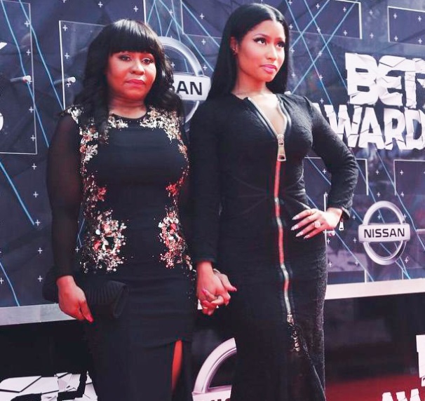 Nicki  Minaj, Beyonce et Chris Brown triomphent aux Bet Awards Nicki  Minaj, Beyonce et Chris Brown triomphent aux Bet Awards