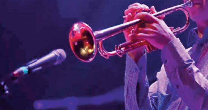 Du swing, du blue note et du guembri à Tanger Du swing, du blue note et du guembri à Tanger